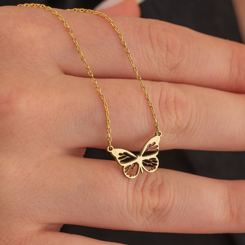 Dainty Butterfly Necklace