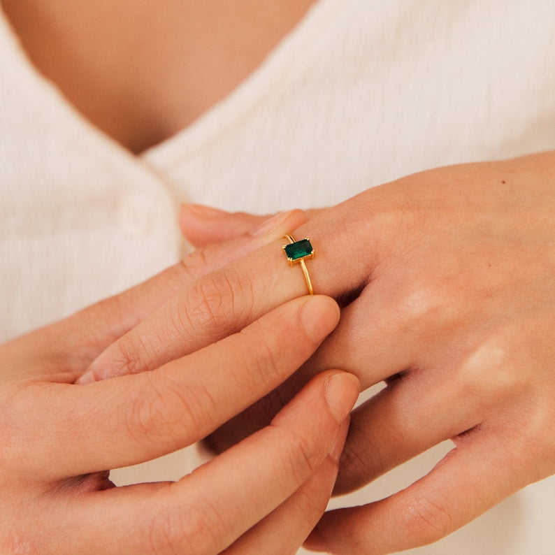 Vintage Emerald Crystal Ring