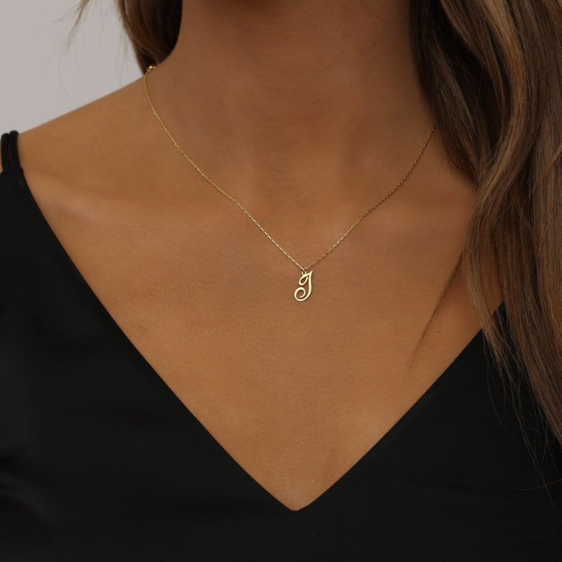 Dainty Initial Script Necklace