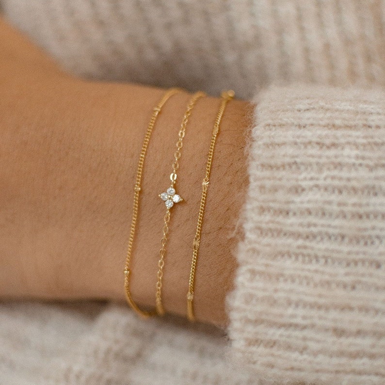 Dainty Diamond Flower Bracelet