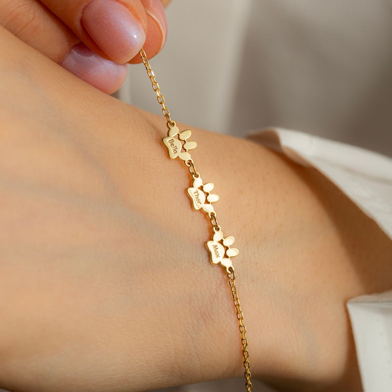 Paw Print Name Bracelet - CG3753S,CG3754S,CG4468S,CG3755S,CG3756S,CG4469S,CG3757S,CG3758S,CG4470S